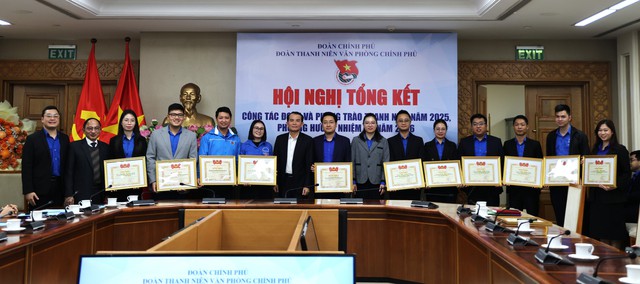 Phát huy tinh thần xung kích, sáng tạo của Đoàn Thanh niên Văn phòng Chính phủ - Ảnh 4. Phát huy tinh thần xung kích, sáng tạo của Đoàn Thanh niên Văn phòng Chính phủ - Ảnh 4.