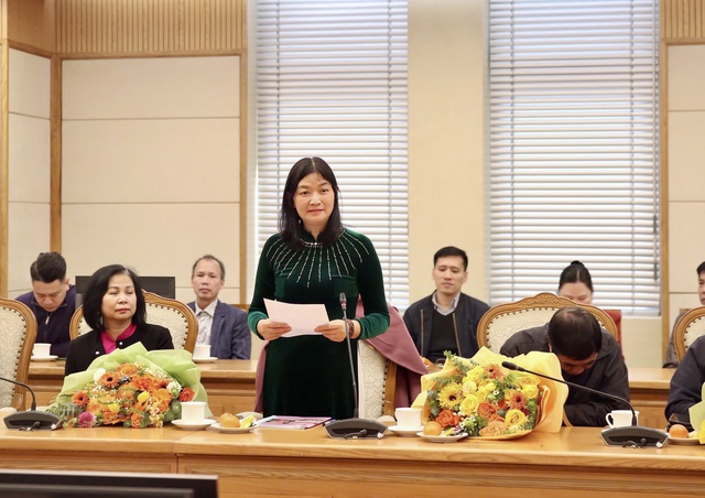 VPCP trao sổ hưu cho các cán bộ nghỉ theo chế độ- Ảnh 5.