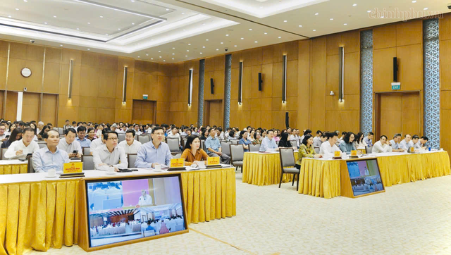 Đảng bộ Chính phủ quán triệt, triển khai thực hiện Nghị quyết Hội nghị Trung ương 4 khóa XIV - Ảnh 1.
