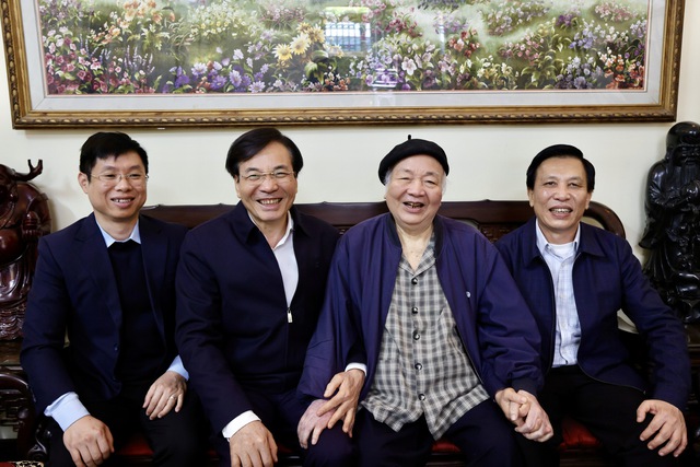 Bộ trưởng, Chủ nhiệm VPCP thăm, chúc Tết các đồng chí nguyên lãnh đạo Đảng, Nhà nước- Ảnh 5. Bộ trưởng, Chủ nhiệm VPCP thăm, chúc Tết các đồng chí nguyên lãnh đạo Đảng, Nhà nước- Ảnh 5.