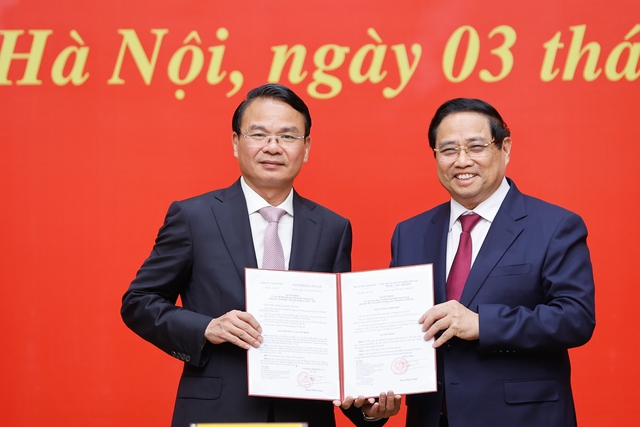 Thủ tướng trao quyết định bổ nhiệm đồng chí Đặng Xuân Phong giữ chức Phó Chủ nhiệm Thường trực VPCP- Ảnh 2.