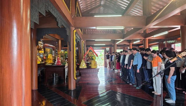 Về nguồn tại xứ Lạng: Hành trình tiếp lửa truyền thống, thực hiện Nghị quyết Đại hội XIV của Đảng- Ảnh 3. Về nguồn tại xứ Lạng: Hành trình tiếp lửa truyền thống, thực hiện Nghị quyết Đại hội XIV của Đảng- Ảnh 3.