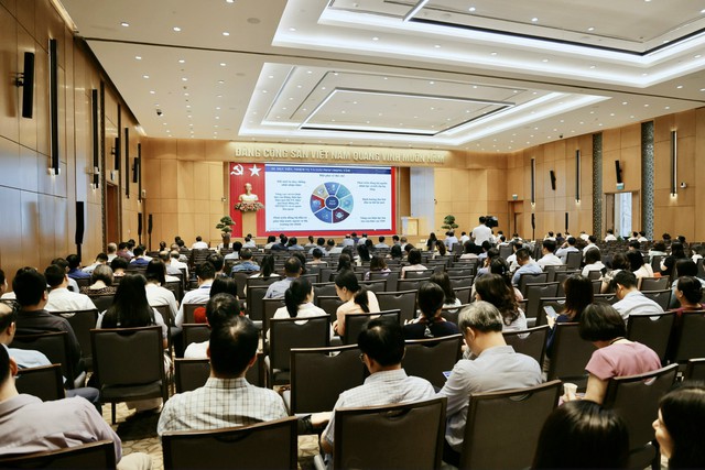 VPCP học tập, quán triệt và triển khai thực hiện Nghị quyết số 10-NQ/TW của Bộ Chính trị- Ảnh 3.