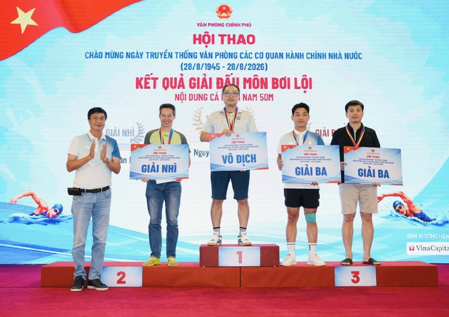 Vinh danh 8 tập thể, 82 cá nhân xuất sắc tại Hội thao VPCP- Ảnh 10.