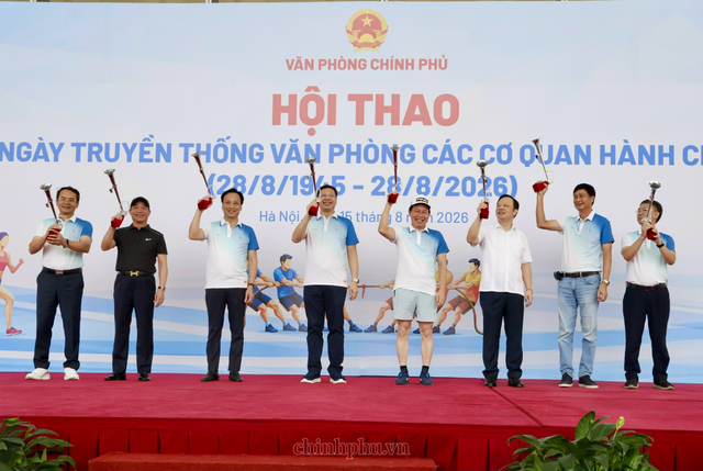 Khai mạc Hội thao giao lưu chào mừng 81 năm Ngày truyền thống VPCP- Ảnh 6.