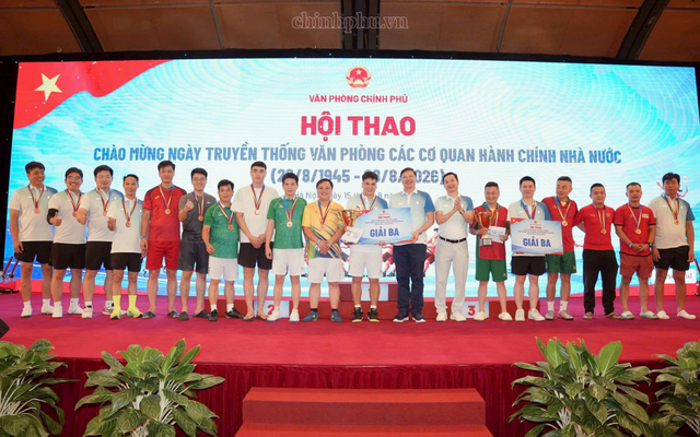 Vinh danh 8 tập thể, 82 cá nhân xuất sắc tại Hội thao VPCP- Ảnh 4.
