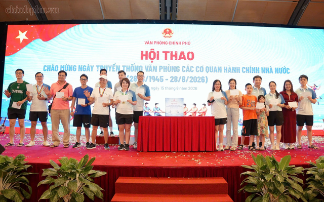 Vinh danh 8 tập thể, 82 cá nhân xuất sắc tại Hội thao VPCP- Ảnh 11.