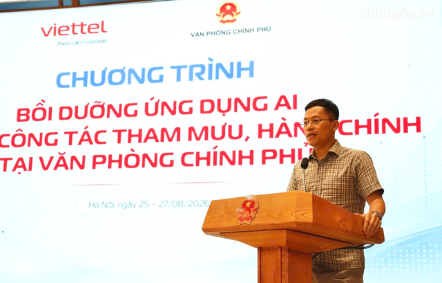 Bế mạc lớp bồi dưỡng ứng dụng AI trong công tác hành chính, tham mưu tại VPCP- Ảnh 3.