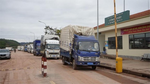 越南与中国在边境口岸合作设立绿色区域和绿色通道 - Ảnh 1.