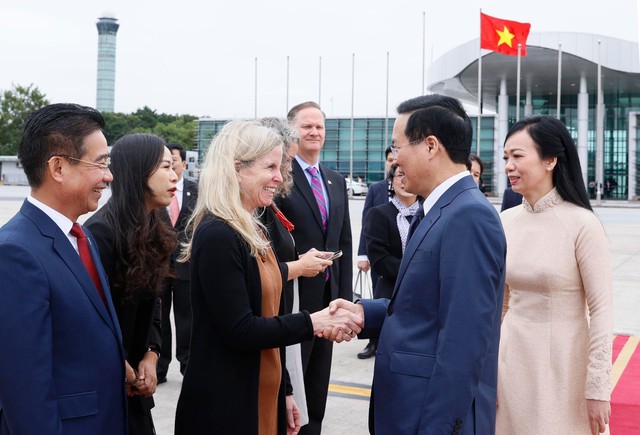 越南国家主席武文赏启程赴美国出席2023年APEC会议- Ảnh 2.