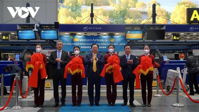 越航中国北京至河内定期航班正式复飞 - Ảnh 1.