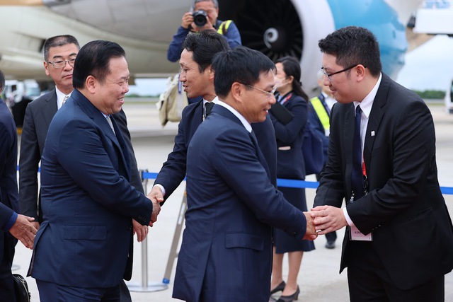 范明正总理抵达广岛开始出席G7峰会和对日本进行工作访问之行 - Ảnh 5.