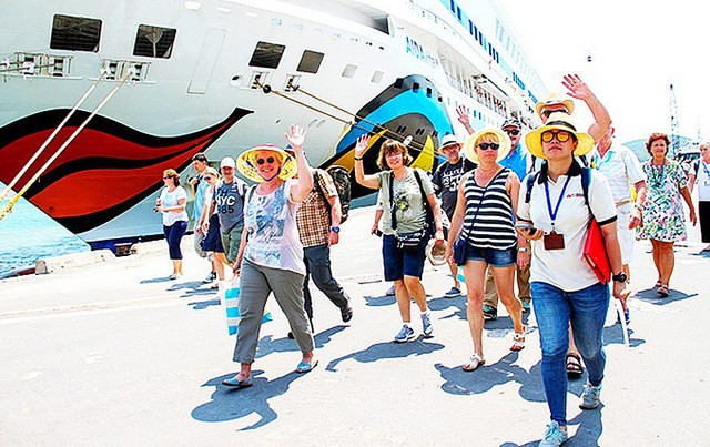 2024年1月份境外赴越南旅游人数创新高- Ảnh 1.