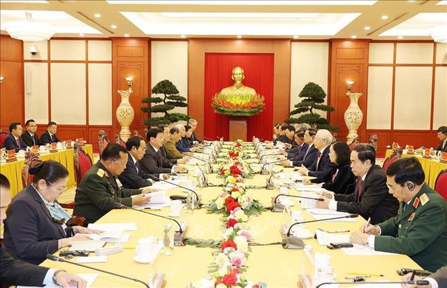 越南共产党与老挝人民革命党高层会晤  进一步加强越老特殊团结关系- Ảnh 2.