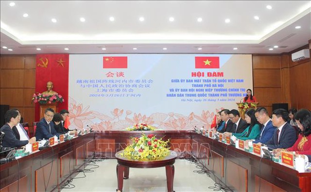 越南祖国阵线河内市委员会与中国政协上海市委员会举行座谈会- Ảnh 1.