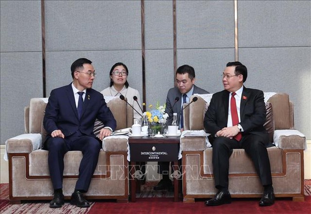越南国会主席王廷惠会见中国企业代表- Ảnh 3.