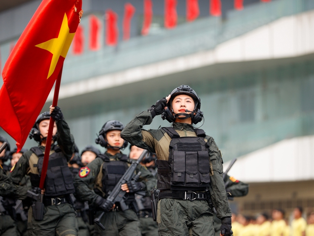 越南特警力量传统日50周年纪念典礼（组图）- Ảnh 7.