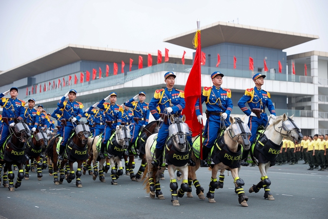 越南特警力量传统日50周年纪念典礼（组图）- Ảnh 9.