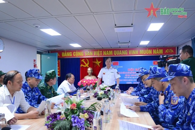 越南海警与中国海警在北部湾分界线临近海域进行联合巡逻- Ảnh 1.