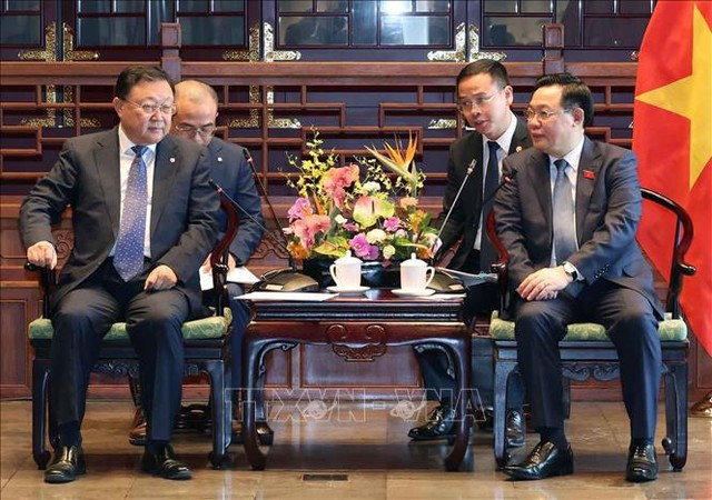 越南国会主席王廷惠会见中国知名企业代表- Ảnh 2.