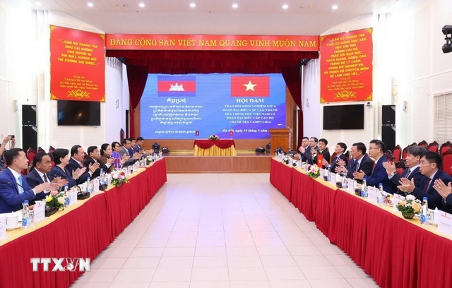 推进越南政府监察总署与柬埔寨监察部的合作- Ảnh 2.