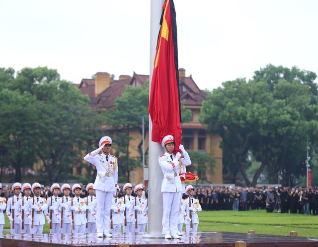 越南为阮富仲总书记举行国葬- Ảnh 1.