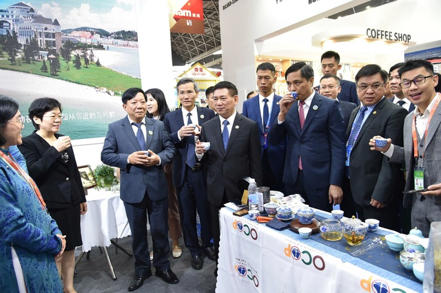 胡德福副总理:中国—东盟合作4个优先领域- Ảnh 19. 胡德福副总理:中国—东盟合作4个优先领域- Ảnh 19.