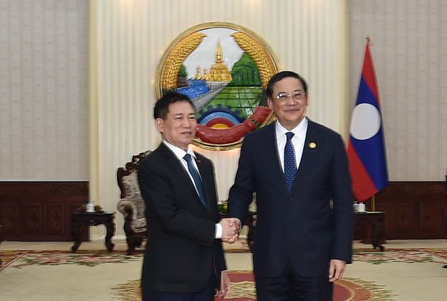 越南政府副总理胡德福会见老挝政府总理宋赛·西潘敦- Ảnh 1.