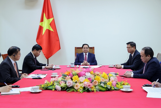 范明政总理与新加坡总理通电话- Ảnh 2.