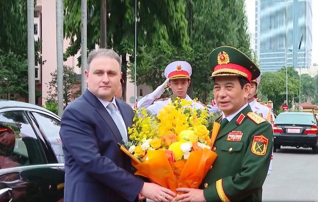 越南阿塞拜疆加强国防军工领域合作 - Ảnh 1.