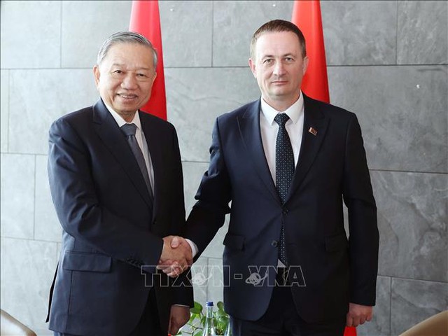 越共中央总书记苏林会见白俄罗斯总理图尔钦- Ảnh 1. 越共中央总书记苏林会见白俄罗斯总理图尔钦- Ảnh 1.