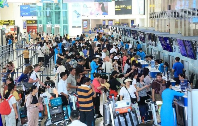 4·30和五一国际劳动节假期：航空运输量实现两位数增长- Ảnh 1.