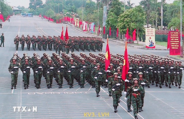 庆祝越南国庆80周年阅兵式首次联合训练- Ảnh 4.