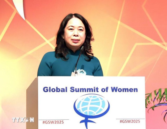 越南国家副主席武氏映春出席2025年全球妇女峰会- Ảnh 1.
