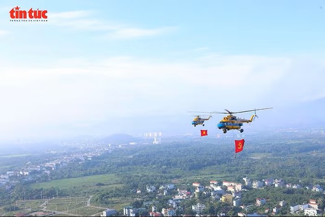 越南空军首次在国庆80周年阅兵联合训练中升旗，为国家盛大节日做好准备- Ảnh 6.