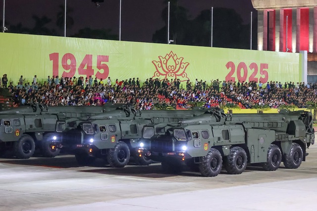 越南八月革命和国庆80周年阅兵游行综合演练  首次在巴亭广场举行- Ảnh 11.