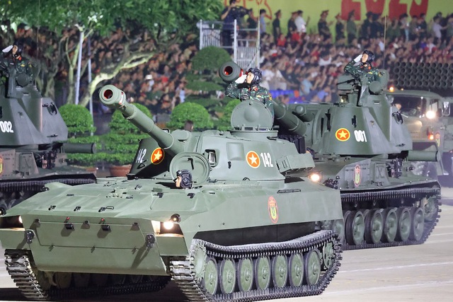 越南八月革命和国庆80周年阅兵游行综合演练  首次在巴亭广场举行- Ảnh 10.