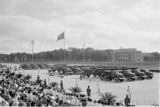 老照片：越南1975年国庆大阅兵- Ảnh 10.