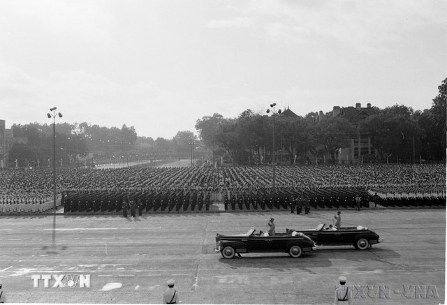 老照片：越南1975年国庆大阅兵- Ảnh 3.