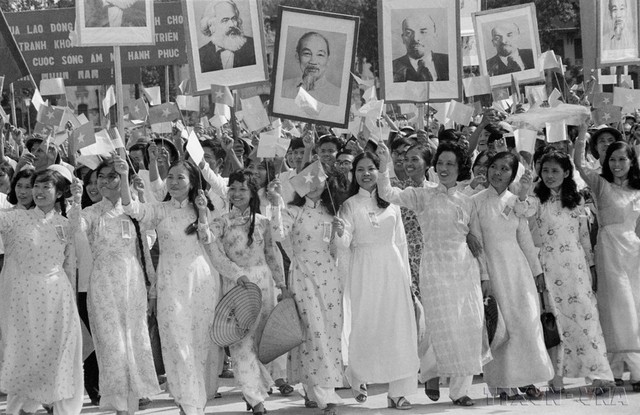 老照片：越南1975年国庆大阅兵- Ảnh 14.