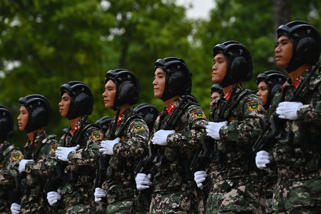 庆祝越南国庆80周年的盛大阅兵游行活动在河内举行- Ảnh 11.