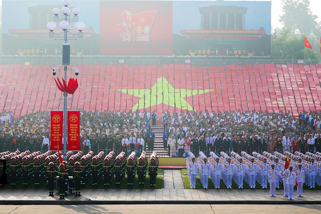 庆祝越南国庆80周年的盛大阅兵游行活动在河内举行- Ảnh 4.