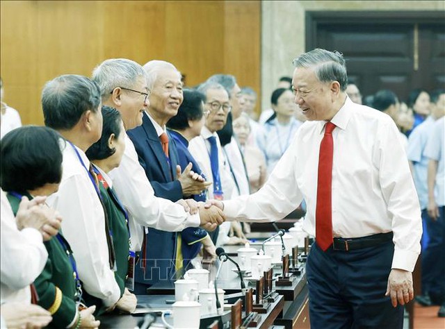 苏林总书记到胡志明市考察调研- Ảnh 1.