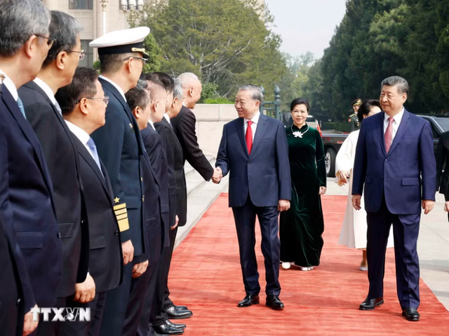 中共中央总书记、国家主席习近平主持隆重仪式，欢迎越共中央总书记、国家主席苏林对中国进行国事访问- Ảnh 6.