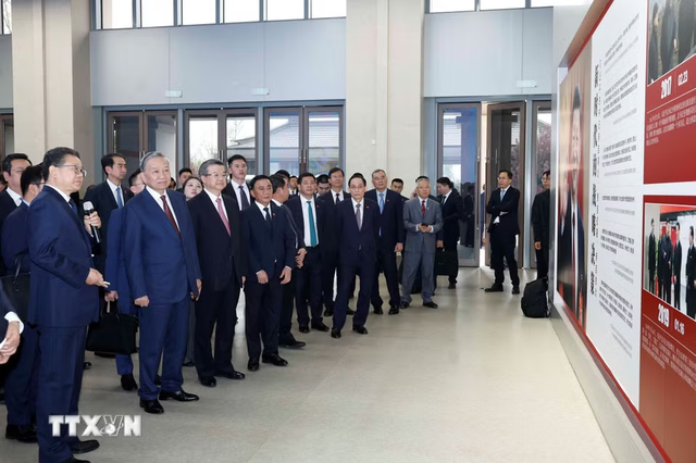 越共中央总书记、国家主席苏林参访中国河北省雄安新区- Ảnh 1.