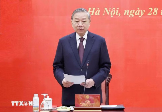 总书记、国家主席苏林主持召开2026 -2031年任期国防和安全委员会第一次会议- Ảnh 1.