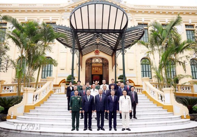 总书记、国家主席苏林主持召开2026 -2031年任期国防和安全委员会第一次会议- Ảnh 3.