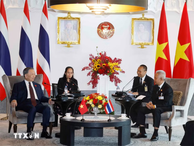总书记、国家主席苏林会见泰国国会主席梭蓬·乍兰- Ảnh 1.