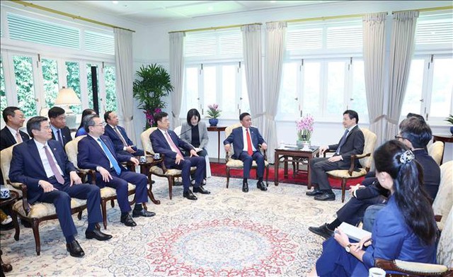 越共中央书记处常务书记陈锦绣会见新加坡人民行动党秘书长、政府总理黄循财- Ảnh 2.