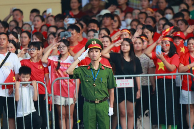 Viet Nam holds grand ceremony to mark 80th National Day- Ảnh 2.